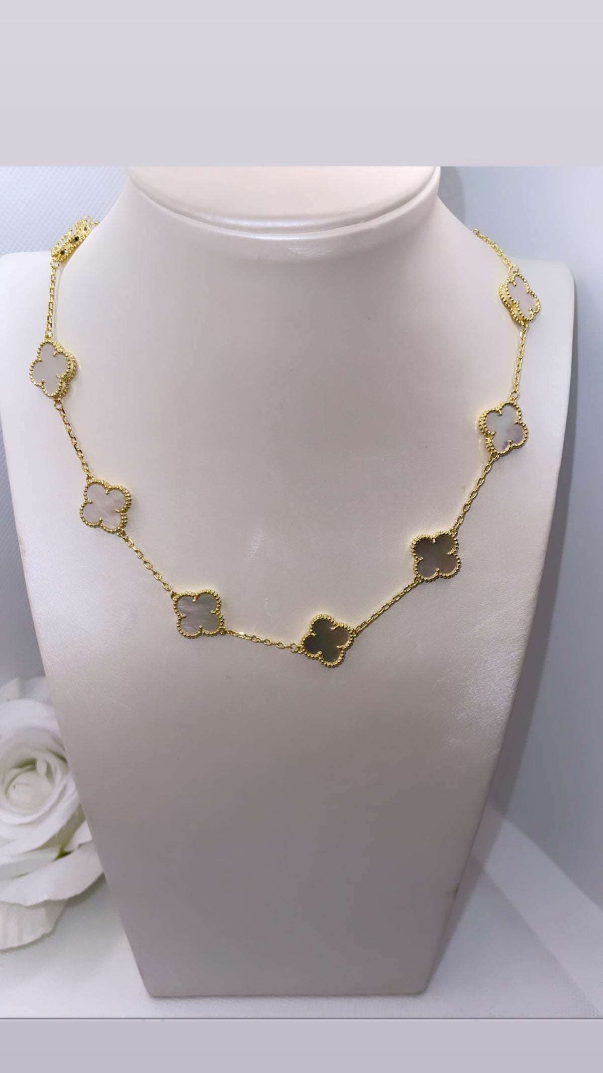 Collier PLS trèfles blanc