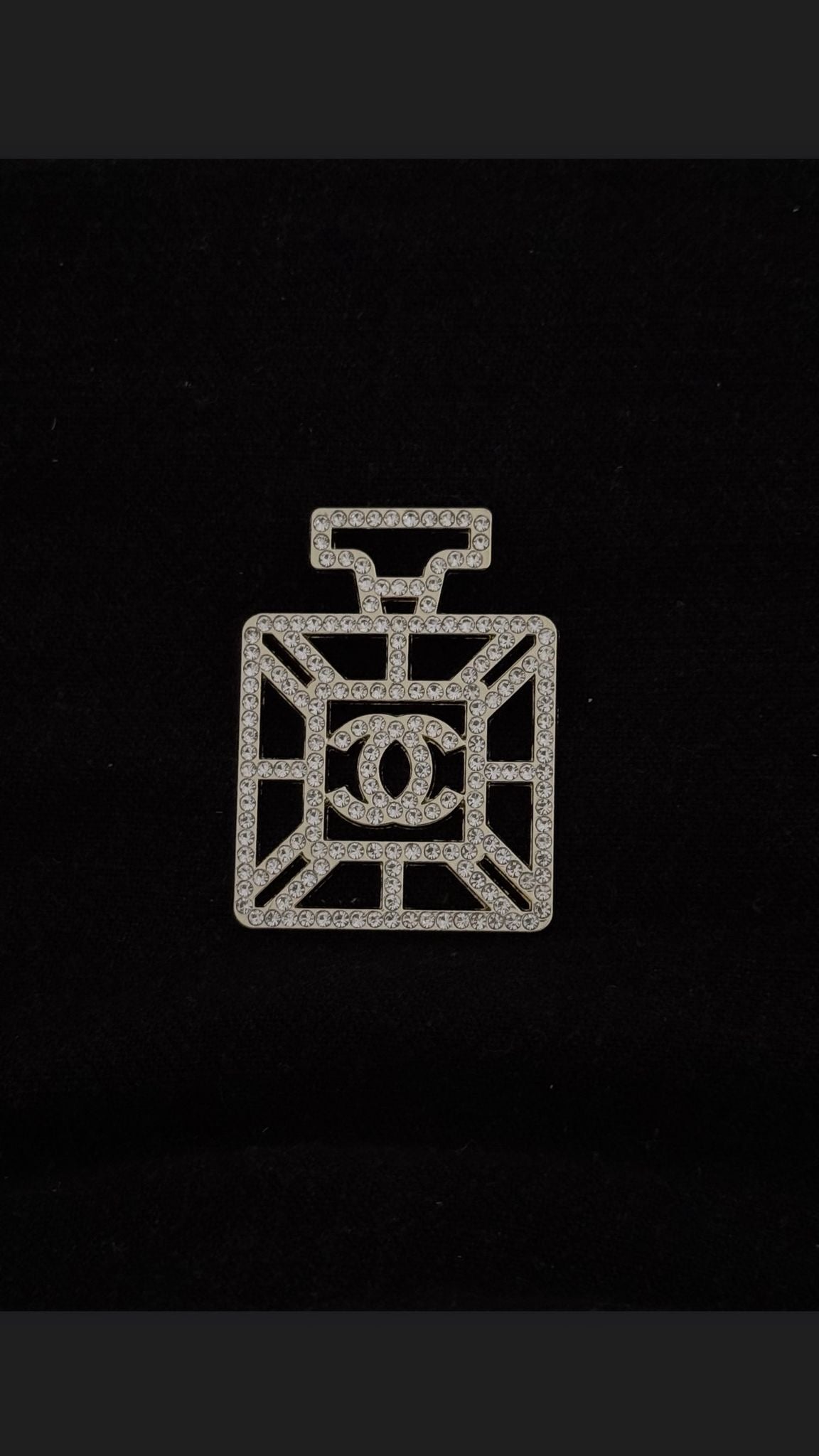 Broche Numéro 5