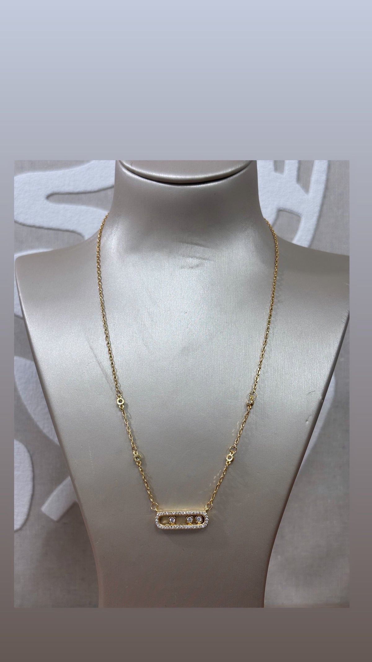 Collier MESS